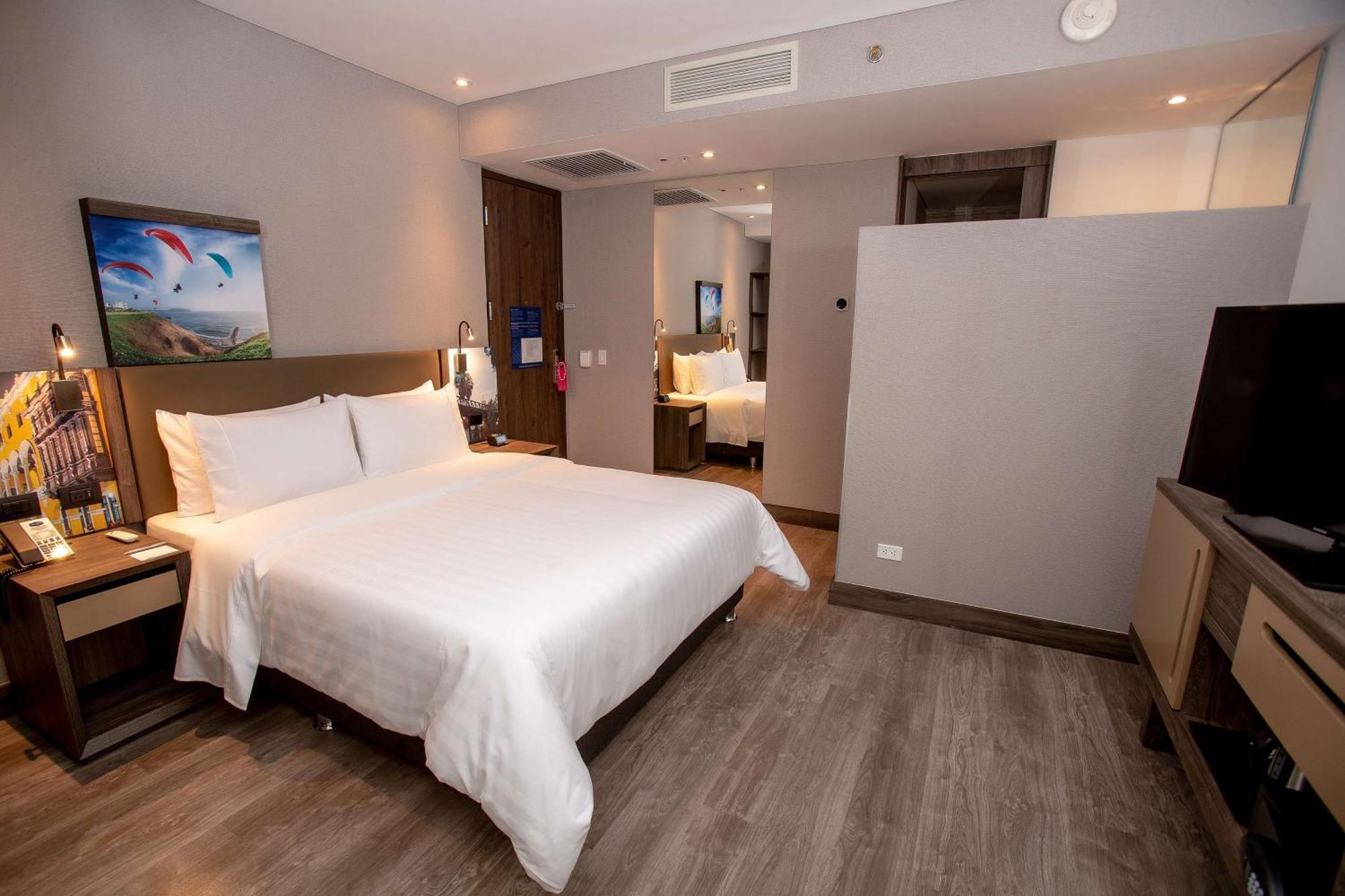 Hampton By Hilton Lima San Isidro Hotel Exterior foto